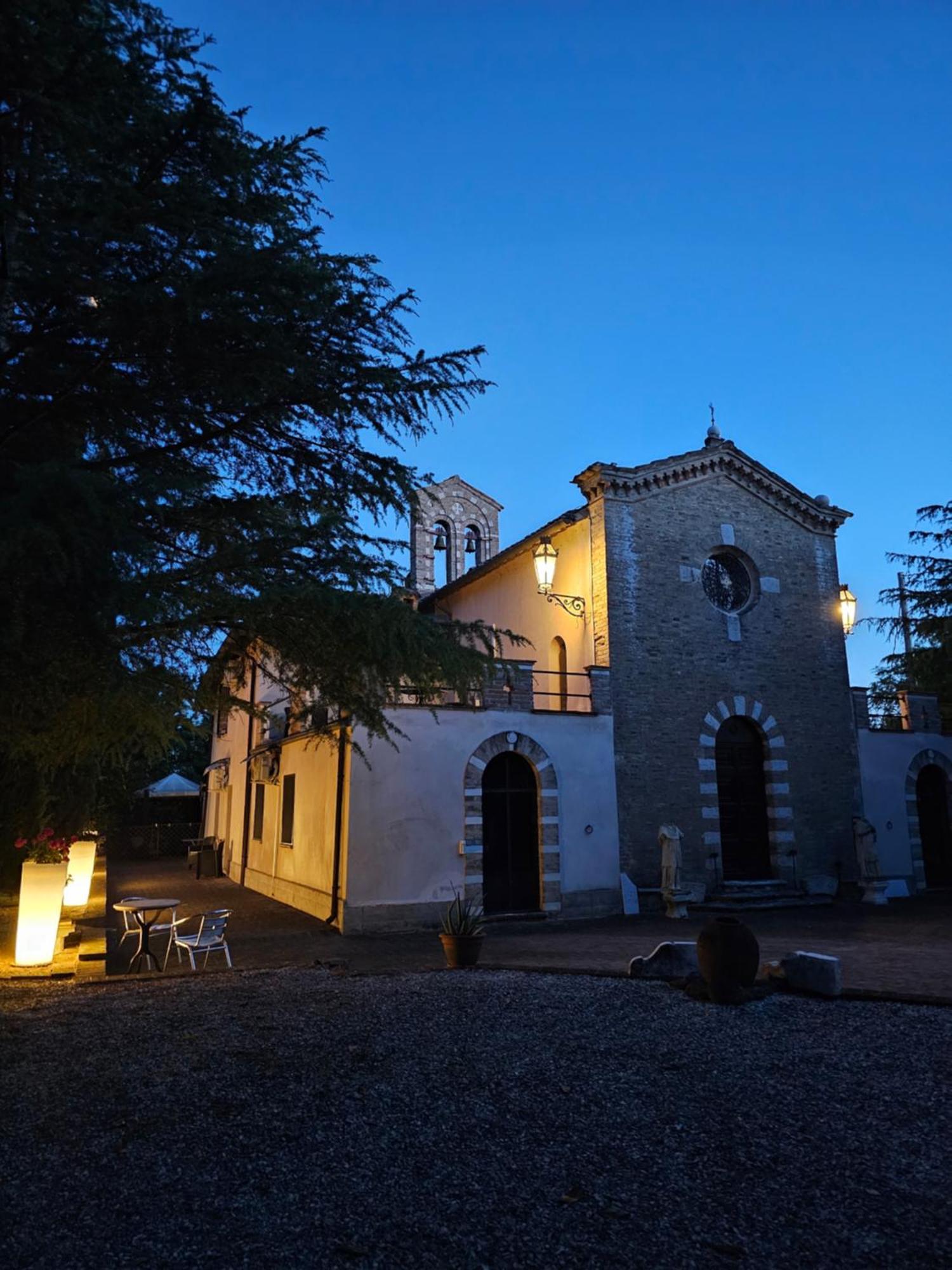 Готель Convento Di San Martino In Crocicchio Урбіно Екстер'єр фото